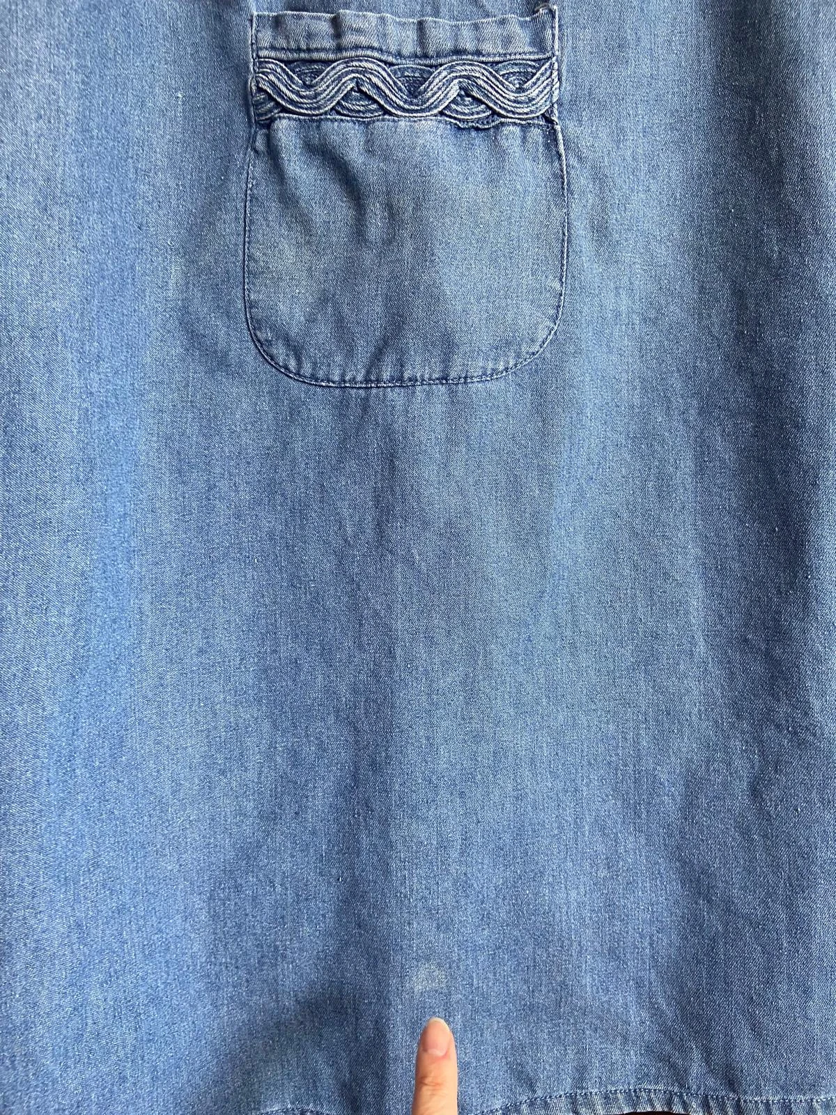 Vestido jeans de alças, bolso central, folgado. Tamanho M/L – photo 12